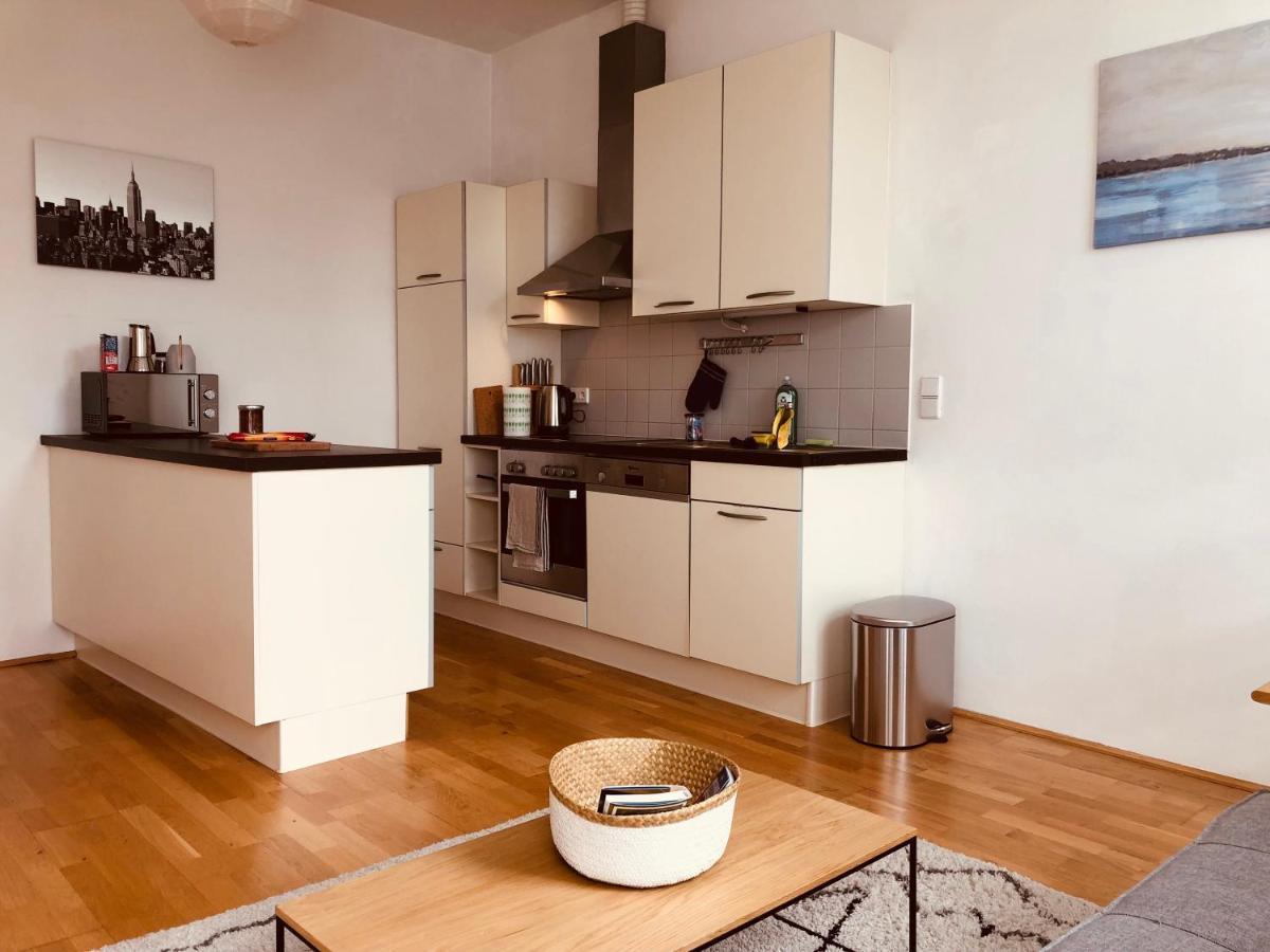 Helle 4 Zimmer Familien-Wohnung mit Balkon! Schloss Schönbrunn in Gehdistanz Wien Exterior foto