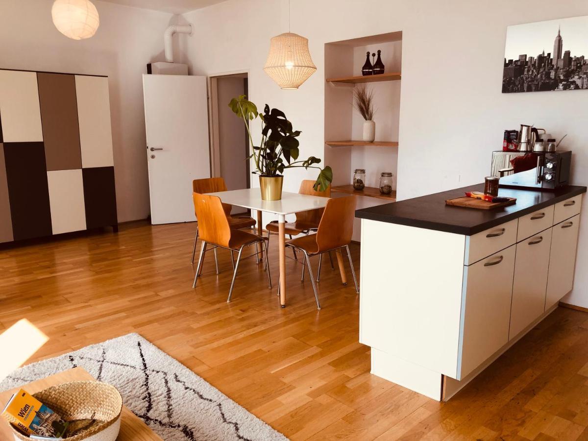Helle 4 Zimmer Familien-Wohnung mit Balkon! Schloss Schönbrunn in Gehdistanz Wien Exterior foto