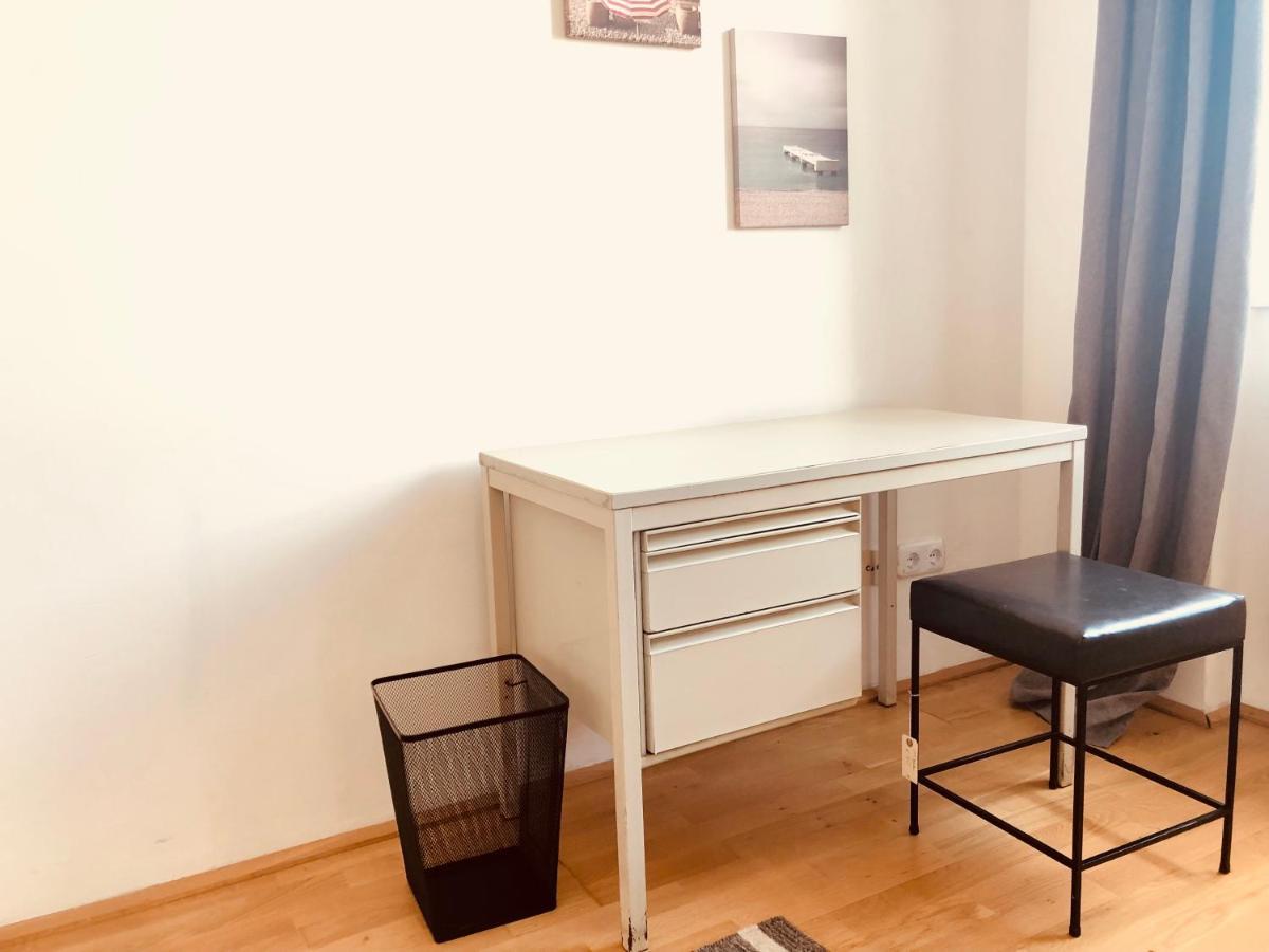 Helle 4 Zimmer Familien-Wohnung mit Balkon! Schloss Schönbrunn in Gehdistanz Wien Exterior foto