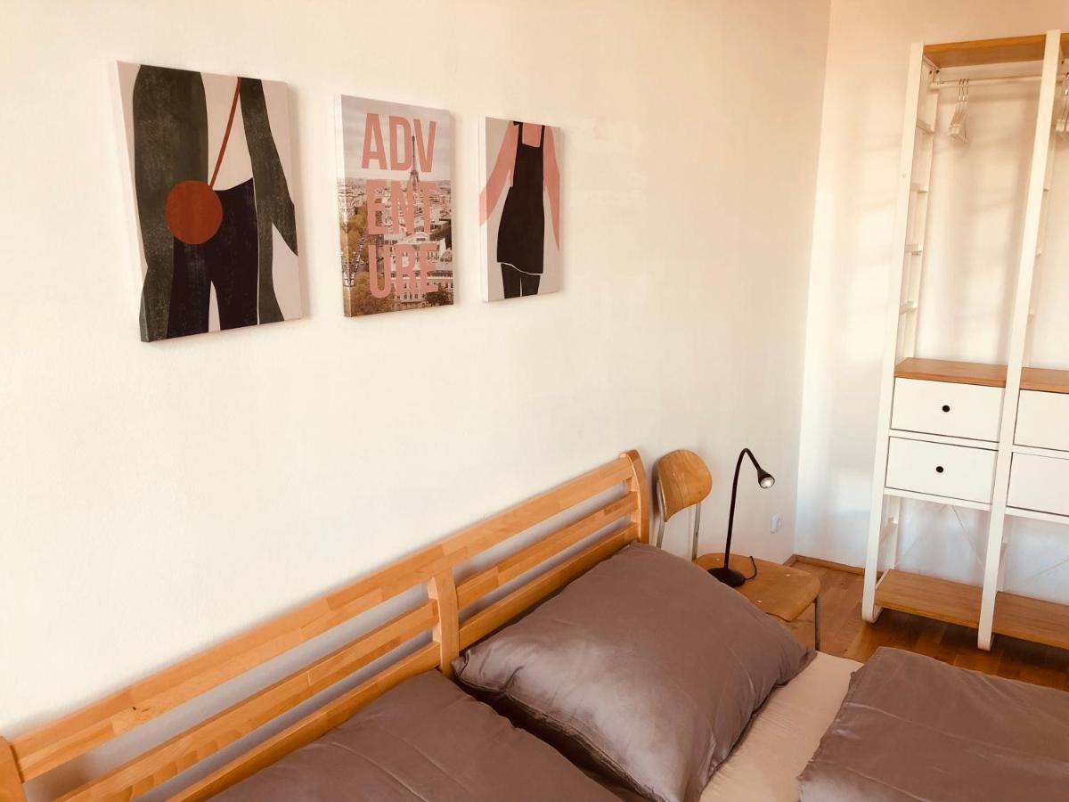 Helle 4 Zimmer Familien-Wohnung mit Balkon! Schloss Schönbrunn in Gehdistanz Wien Exterior foto