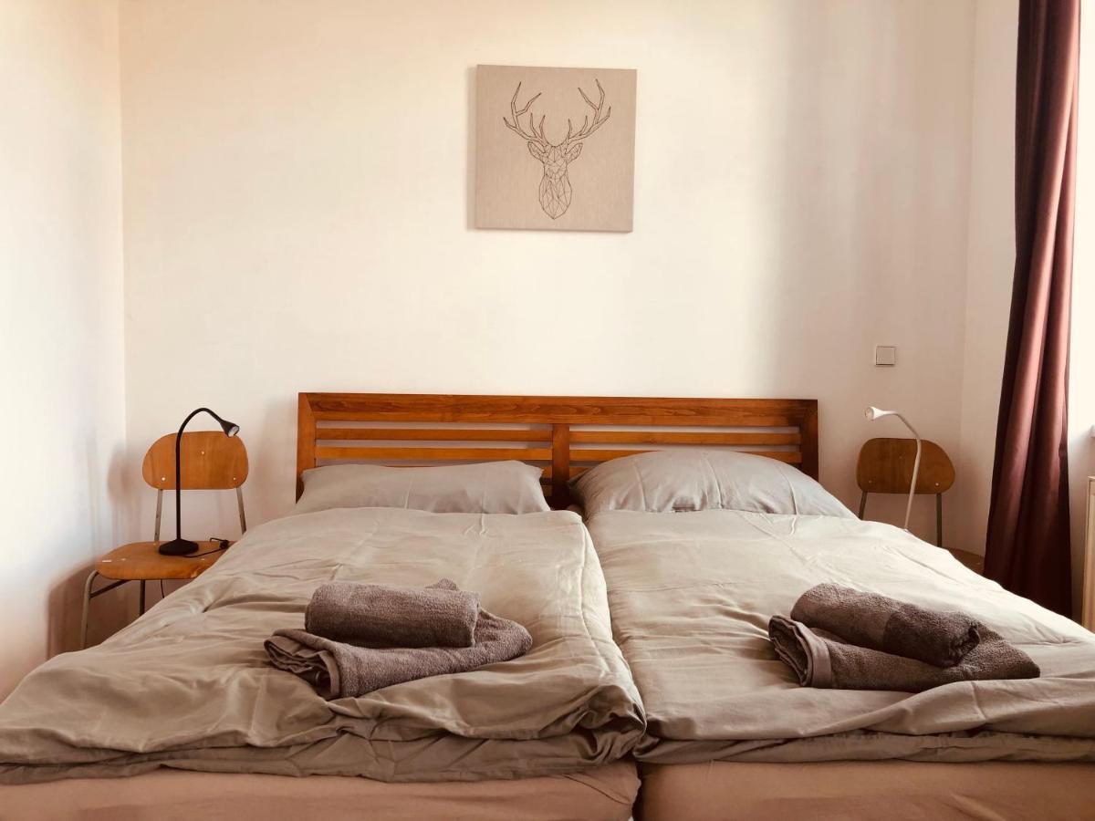 Helle 4 Zimmer Familien-Wohnung mit Balkon! Schloss Schönbrunn in Gehdistanz Wien Exterior foto